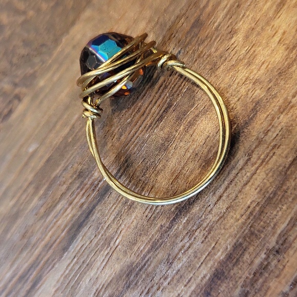 Gold Tone Iridescent Bead Wire Wrapped Ring, Size 7 - Picture 9 of 11